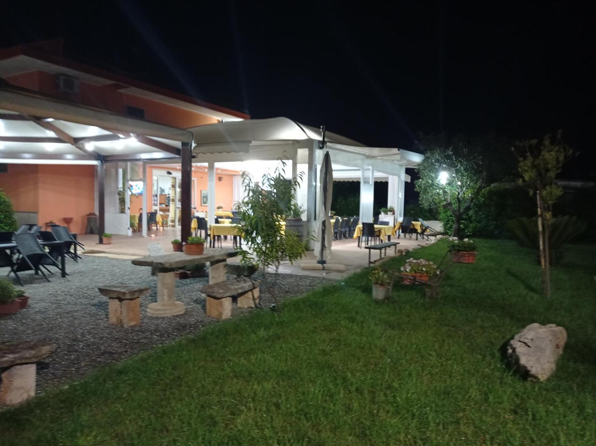 B & B Villa Lucia Noci Exterior foto